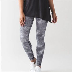 Lululemon Legging/Tights - Size 10